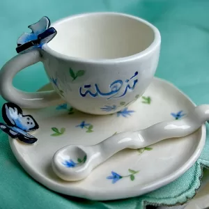 فنجان مع صحن